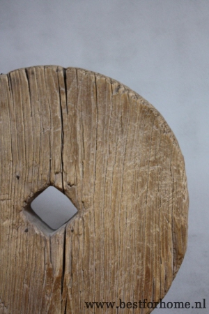 chinees robuust oud houten wiel op standaard werelds landelijk object no 082 2