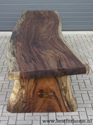 robuuste unieke boomstamtafel grote stoere landelijke eettafel  tafel massief suar hout  no 546 10